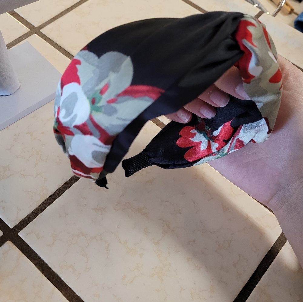 Floral headband - Picture 2 of 4